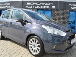 Grau Gebraucht 2014 Ford B-MAX Titanium Van / Kleinbus | 6.850 € (Fairer Preis)