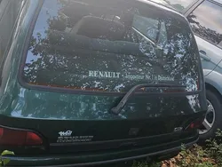 Grün Gebraucht 1995 Renault Clio Kleinwagen | 2.450 €