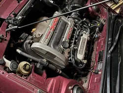 Rot Gebraucht 1994 Hyundai Elantra Limousine | 789 €