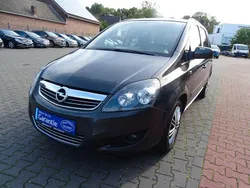 Grau Gebraucht 2014 Opel Zafira Family Van / Kleinbus | 7.490 € (Fairer Preis)
