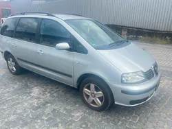 Silber Gebraucht 2004 Seat Alhambra Van / Kleinbus | 1.700 € (Fairer Preis)