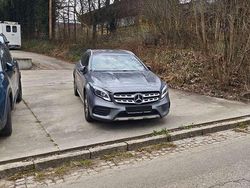 Mountaingrau Gebraucht 2019 Mercedes GLA250 AMG line SUV | 22.300 € (Guter Preis)