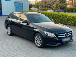 Schwarz Gebraucht 2017 Mercedes C200 Kombi | 16.400 € (Fairer Preis)