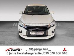 Weiß Gebraucht 2024 Mitsubishi Space Star Basis Limousine | 11.990 € (Guter Preis)