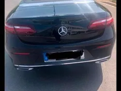 Schwarz Gebraucht 2018 Mercedes 220 Avantgarde Cabrio | 28.900 €