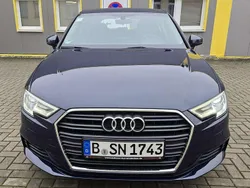 Blau Gebraucht 2018 Audi A3 Sportback Design Kombi | 15.750 € (Guter Preis)