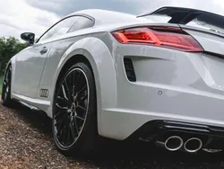 Weiß Gebraucht 2023 Audi TTS Ambiente Coupé | 55.990 € (Teuer)