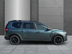 Zedergrün Neu 2025 Dacia Jogger Extreme Kombi | 27.290 € (Fairer Preis)