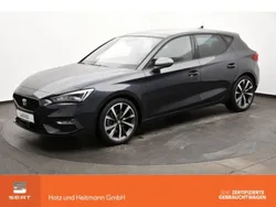 Grau Gebraucht 2024 Seat Leon FR Limousine | 31.680 € (Fairer Preis)