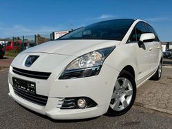 Weiß Gebraucht 2014 Peugeot 5008 Business-Line Van / Kleinbus | 6.990 € (Guter Preis)