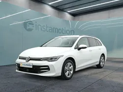 Weiß Gebraucht 2024 VW Golf VIII Kombi | 24.249 € (Guter Preis)