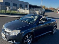 Blau Gebraucht 2008 Opel Tigra Edition Cabrio | 3.700 € (Fairer Preis)