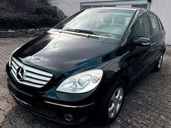 Schwarz Gebraucht 2006 Mercedes B170 Van / Kleinbus | 3.490 € (Fairer Preis)