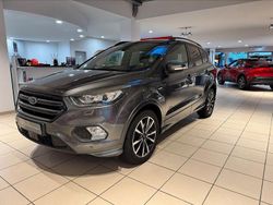 Grau Gebraucht 2018 Ford Kuga ST-Line SUV | 14.500 € (Fairer Preis)