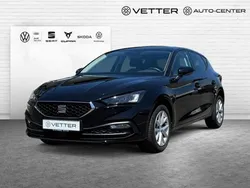 Midnight schwarz metallic Gebraucht 2022 Seat Leon Style Limousine | 19.450 € (Guter Preis)