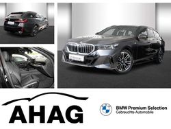 Sophistograu brillanteffekt Gebraucht 2024 BMW 520 M Sport Kombi | 53.840 € (Fairer Preis)