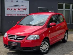 Rot Gebraucht 2009 VW Fox Refresh Kleinwagen | 1.990 € (Fairer Preis)