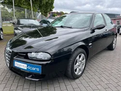 Schwarz Gebraucht 2004 Alfa Romeo 156 Distinctive Limousine | 3.980 €