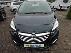 Grün Gebraucht 2016 Opel Meriva Innovation Van / Kleinbus | 7.990 € (Fairer Preis)
