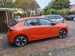 Orange Gebraucht 2022 Opel Corsa-e Elegance Kleinwagen | 13.800 € (Guter Preis)