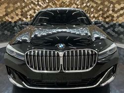 Black sapphire metallic Gebraucht 2019 BMW 750 Sport Line Limousine | 39.700 € (Fairer Preis)