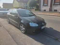 Schwarz Gebraucht 2006 VW Golf V Sportline Limousine | 1.599 € (Fairer Preis)