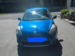 Blau Gebraucht 2010 Renault Clio III Limousine | 3.400 € (Etwas zu teuer)