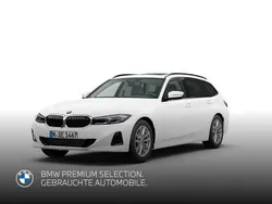 Weiss Gebraucht 2023 BMW 320 Sport Line Kombi | 36.798 € (Fairer Preis)