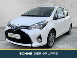 Weiß Gebraucht 2017 Toyota Yaris Comfort Limousine | 12.890 € (Fairer Preis)