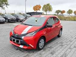 Rot Gebraucht 2017 Toyota Aygo Kleinwagen | 5.999 € (Fairer Preis)