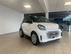 Weiß Gebraucht 2020 Smart ForTwo Electric Drive | 9.990 € (Fairer Preis)