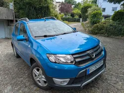 Blau Gebraucht 2014 Dacia Sandero Prestige Kleinwagen | 7.250 € (Fairer Preis)