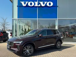 Mulberry red metallic Neu 2025 Volvo XC90 Ultra SUV | 83.900 €