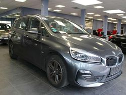 Grau Gebraucht 2018 BMW 220 Sport Line Van / Kleinbus | 18.480 € (Etwas zu teuer)