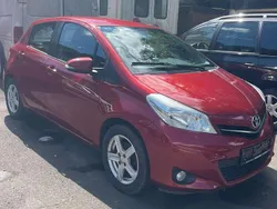 Rot Gebraucht 2012 Toyota Yaris Limousine | 6.900 € (Etwas zu teuer)