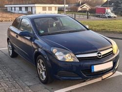 Blau Gebraucht 2006 Opel Astra GTC Limousine | 1.200 € (Fairer Preis)
