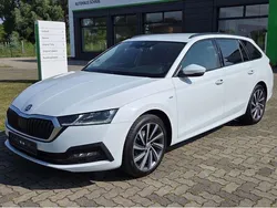 Moon weiß perleffekt Gebraucht 2022 Skoda Octavia Tour Kombi | 21.900 € (Guter Preis)