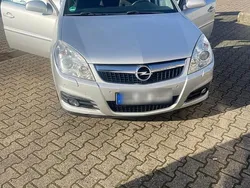 Grau Gebraucht 2006 Opel Vectra Limousine | 3.100 € (Fairer Preis)