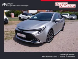Silber Neu 2025 Toyota Corolla Limousine | 34.600 €