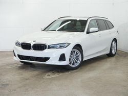 Alpinweiss iii Gebraucht 2024 BMW 320 Sport Line Kombi | 37.700 € (Etwas zu teuer)