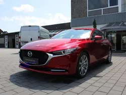 Rot Gebraucht 2022 Mazda 3 Selection Limousine | 23.990 € (Fairer Preis)