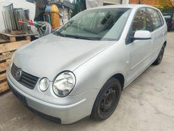 Silber Gebraucht 2004 VW Polo Cricket Limousine | 1.700 € (Etwas zu teuer)