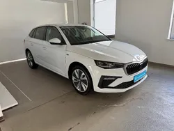 Weiß Gebraucht 2024 Skoda Scala Selection Kleinwagen | 24.950 € (Fairer Preis)
