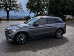 Grau Gebraucht 2019 Mercedes GLC300 AMG line SUV | 33.400 € (Fairer Preis)