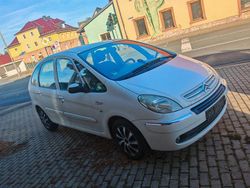 Weiß Gebraucht 2010 Citroën Xsara Picasso Van / Kleinbus | 1.990 € (Fairer Preis)