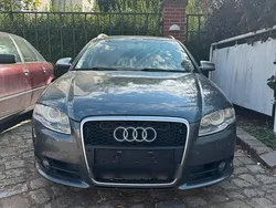 Grau Gebraucht 2005 Audi S4 Kombi | 6.900 €