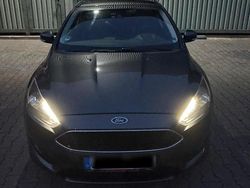 Grau Gebraucht 2015 Ford Focus Kombi | 7.900 € (Etwas zu teuer)