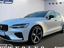 Weiß Gebraucht 2025 Volvo V60 Plus Kombi | 75.860 €