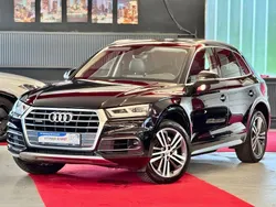 Mythosschwarz metallic Gebraucht 2019 Audi Q5 Sport SUV | 31.800 € (Guter Preis)