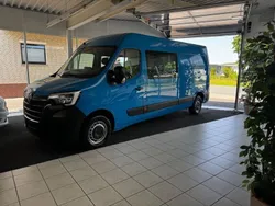 Blau Gebraucht 2021 Renault Master Van | 27.500 € (Teuer)